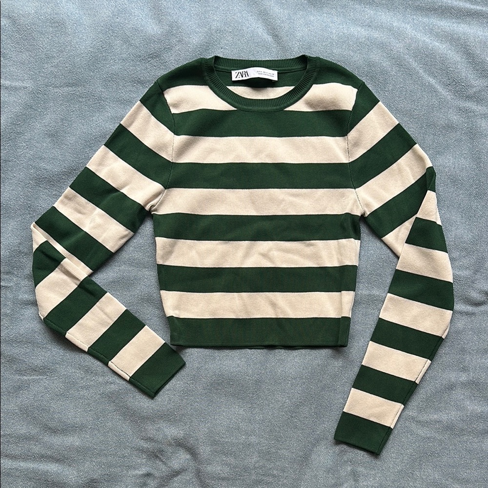 Zara Green and Cream Striped Cropped Top 🌸 3 for $17